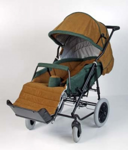 код. 170-Revo1 Кресло-коляска инвалидная с принадлежностями, вариант исполнения LY-170 (REVO 1), детская