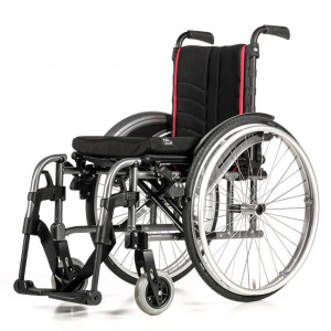 код. 710-072001 Кресло-коляска инвалидная с принадлежностями, вариант исполнения LY-710 (Easy Life Eco), со складной рамой