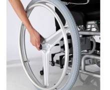 код. 250-140, Кресло-коляска инвалидная с принадлежностями, вариант исполнения LY-250 (HERO 4)