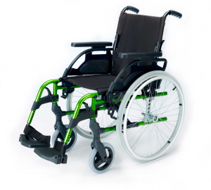 код.710-Style-P Кресло-коляска инвалидная с принадлежностями, вариант исполнения LY-710 (Breezy Style-P)
