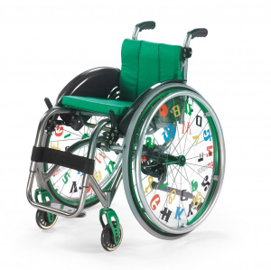 код. 170-QUASAR KID Кресло-коляска инвалидная с принадлежностями, вариант исполнения LY- 170 (QUASAR KID), детская с регулируемой рамой