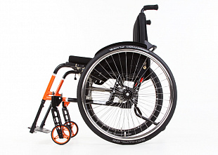 код. 710-903010, Кресло-коляска инвалидная с принадлежностями, вариант исполнения LY-710 (Traveler), активная, со складной рамой