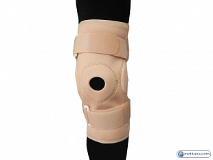 Бандаж на коленный сустав фиксирующий с ребрами жесткости и отверстием BKFO C1KN-901